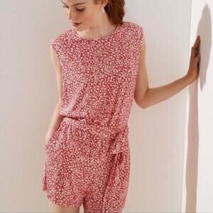LOFT Ditsy Floral Romper Red Size Small New With Tag